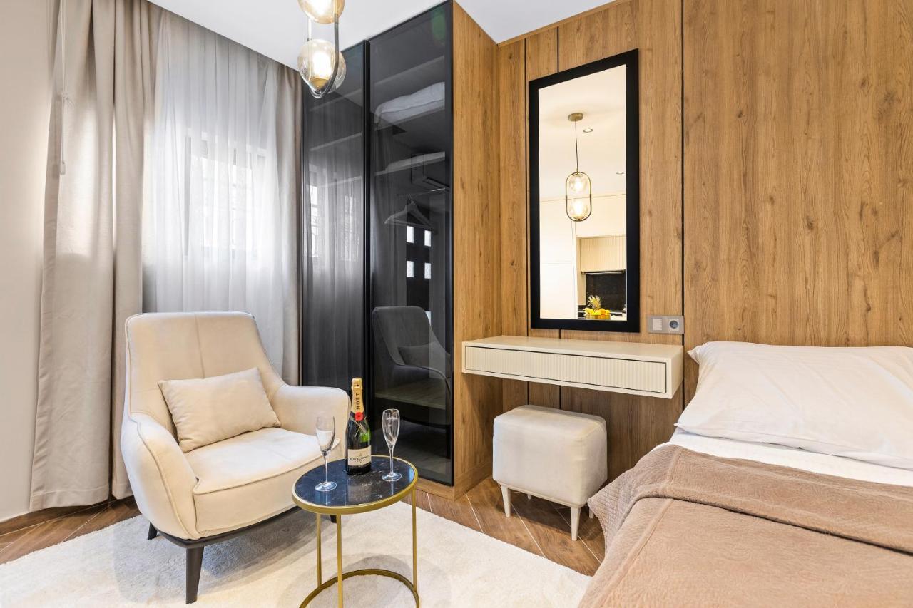 Dekaderon Lux Apartments Котор Экстерьер фото